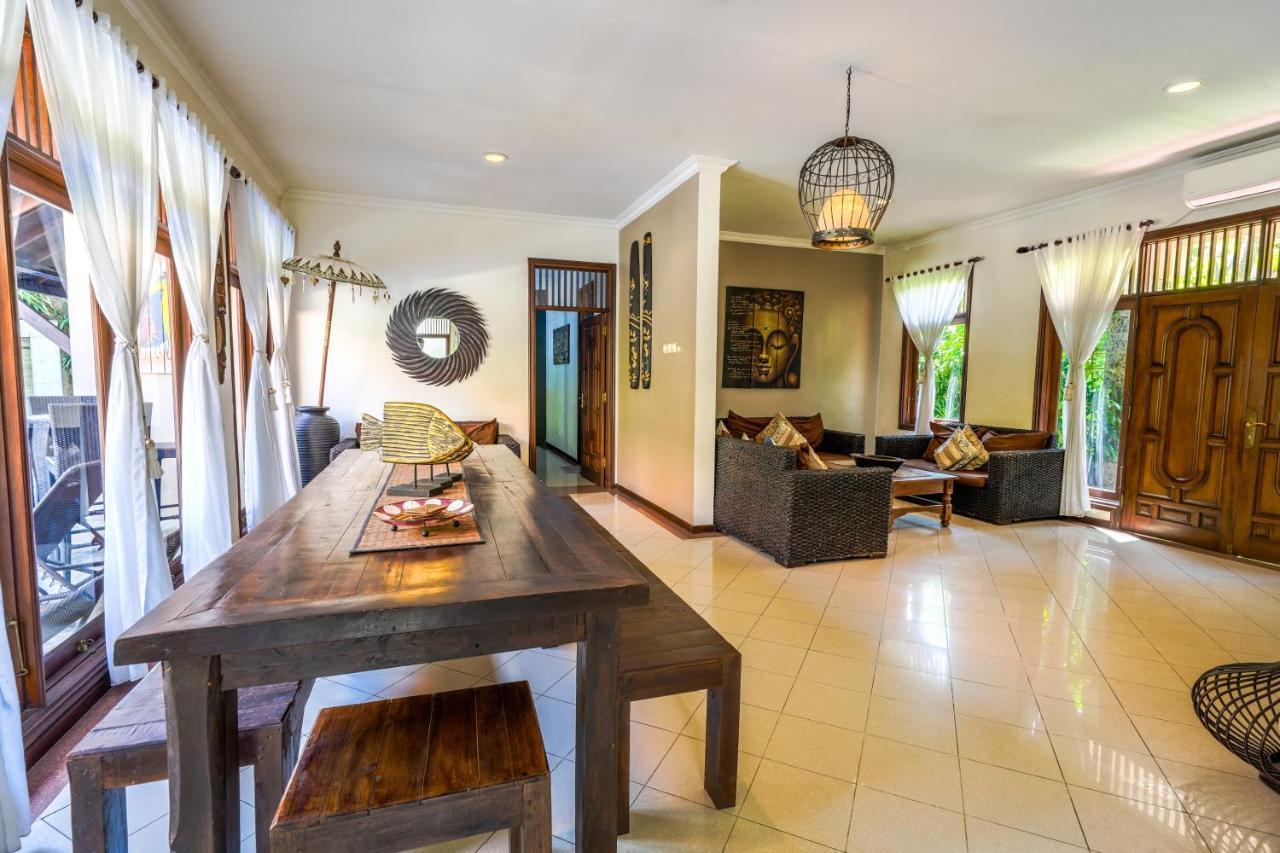 Villa Sanket - Kuta - 6 Bedrooms - 6 Bathrooms - Great Location Exterior foto