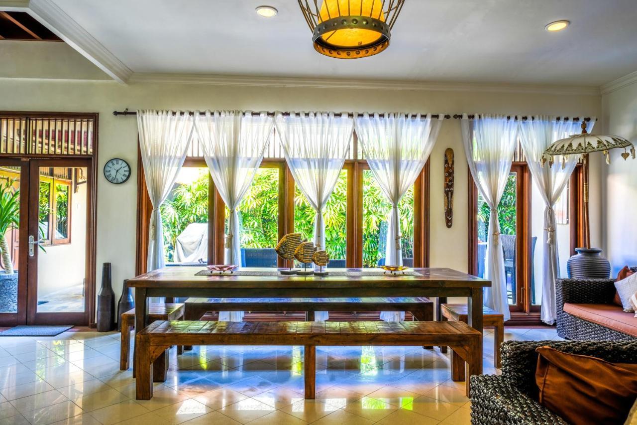 Villa Sanket - Kuta - 6 Bedrooms - 6 Bathrooms - Great Location Exterior foto