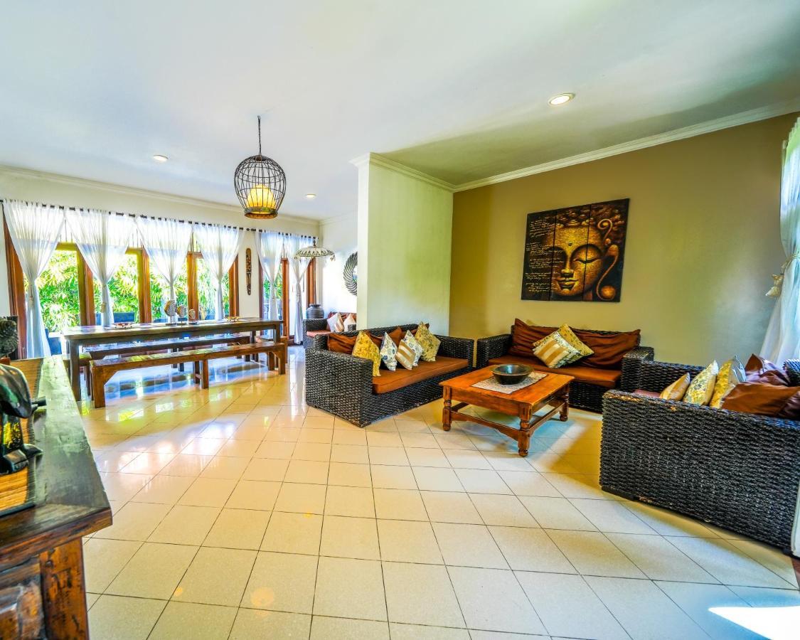 Villa Sanket - Kuta - 6 Bedrooms - 6 Bathrooms - Great Location Exterior foto